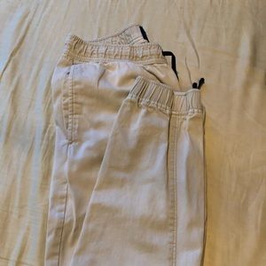 American eagle chino joggers